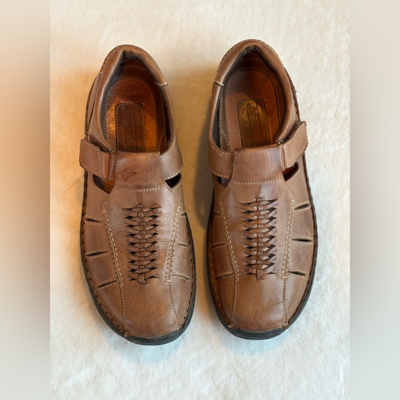 St. John's Bay Other - St. John's Bay Fisherman Sandals - Size 11